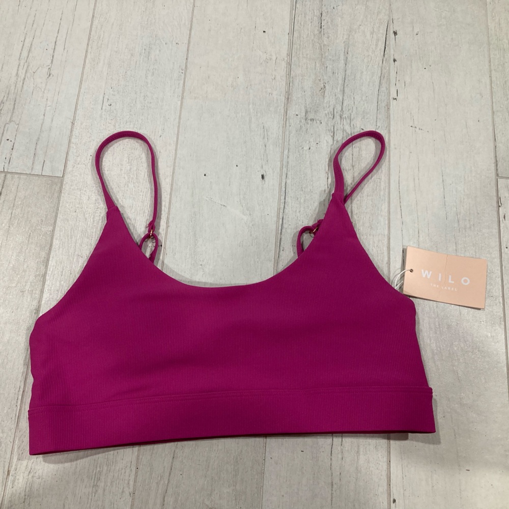 New WILO athletic bra and size S,M ,L color multi